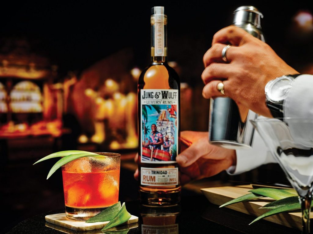 Jung & Wulff Rum Trinidad-Bar-Scene-W-Drink-LIVE-scaled